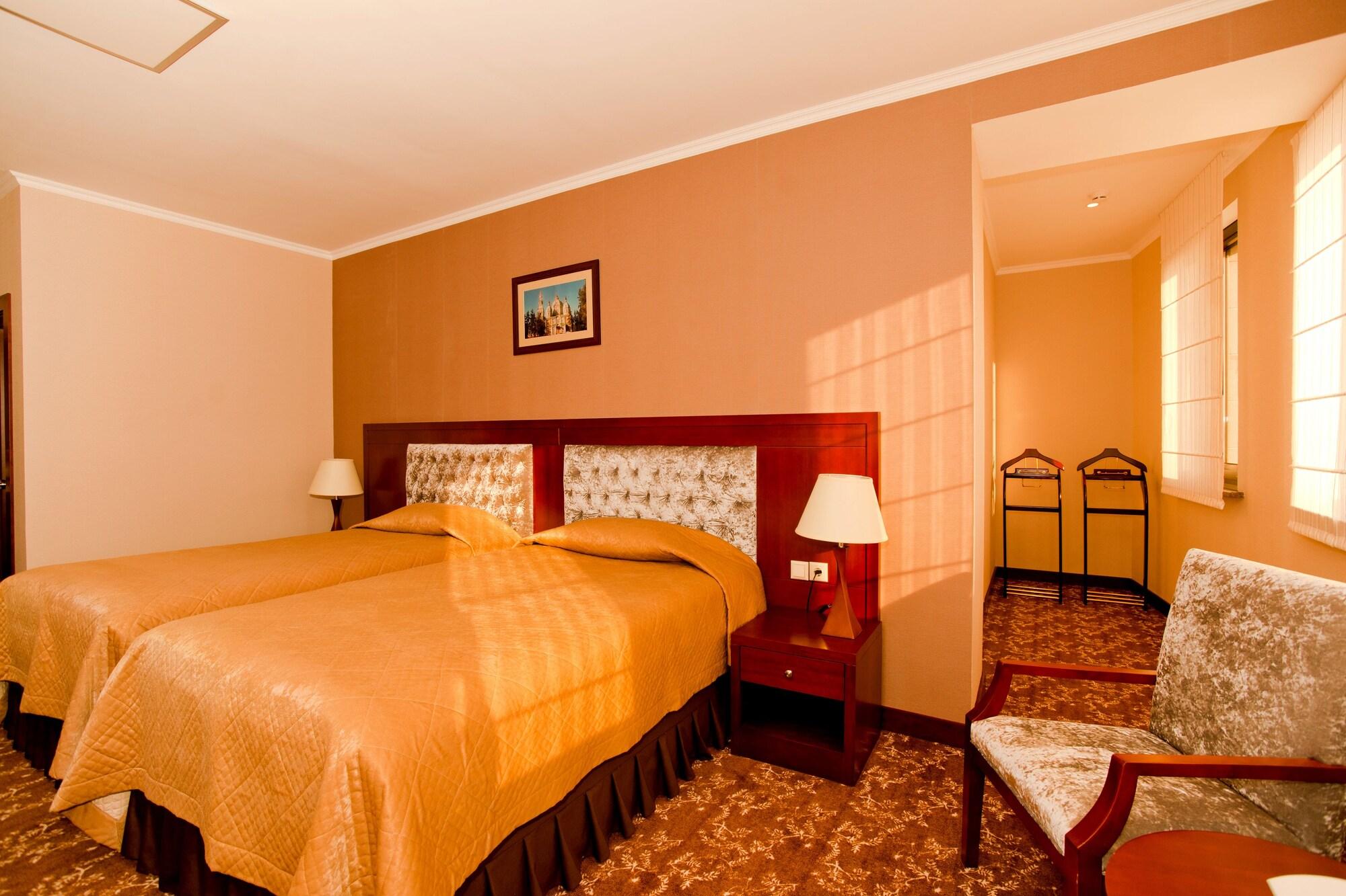 Grand Voyage Hotel Almaty Extérieur photo