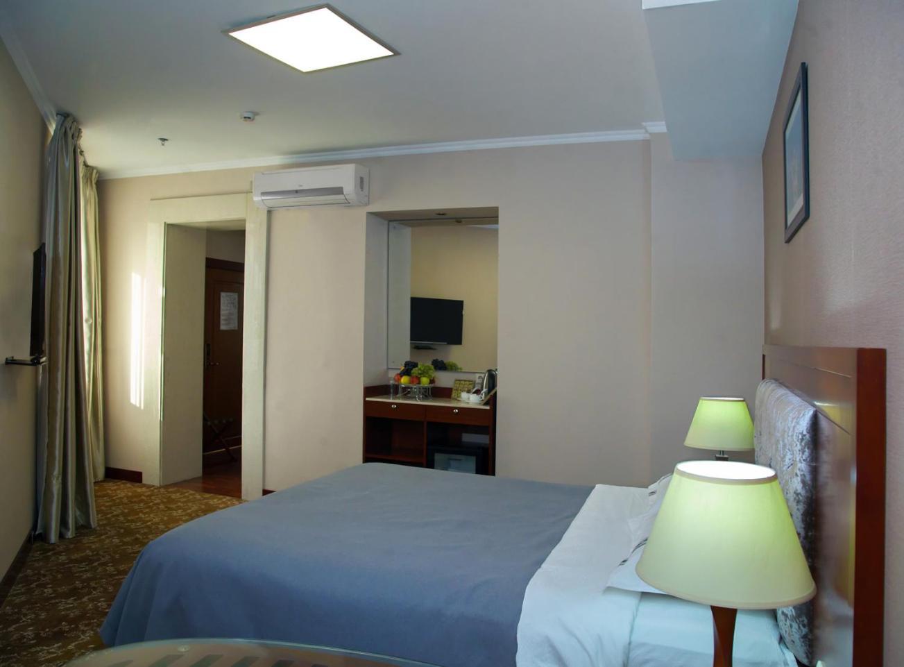 Grand Voyage Hotel Almaty Extérieur photo