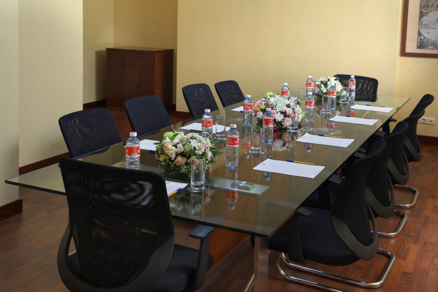 Grand Voyage Hotel Almaty Extérieur photo