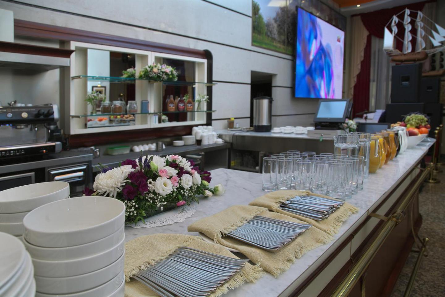 Grand Voyage Hotel Almaty Extérieur photo